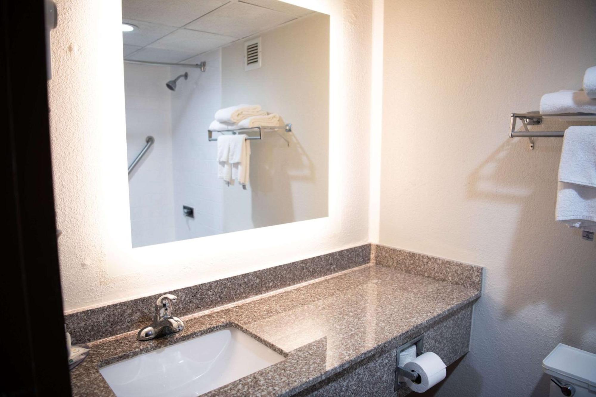 Quality Inn & Conference Center Somerset Luaran gambar