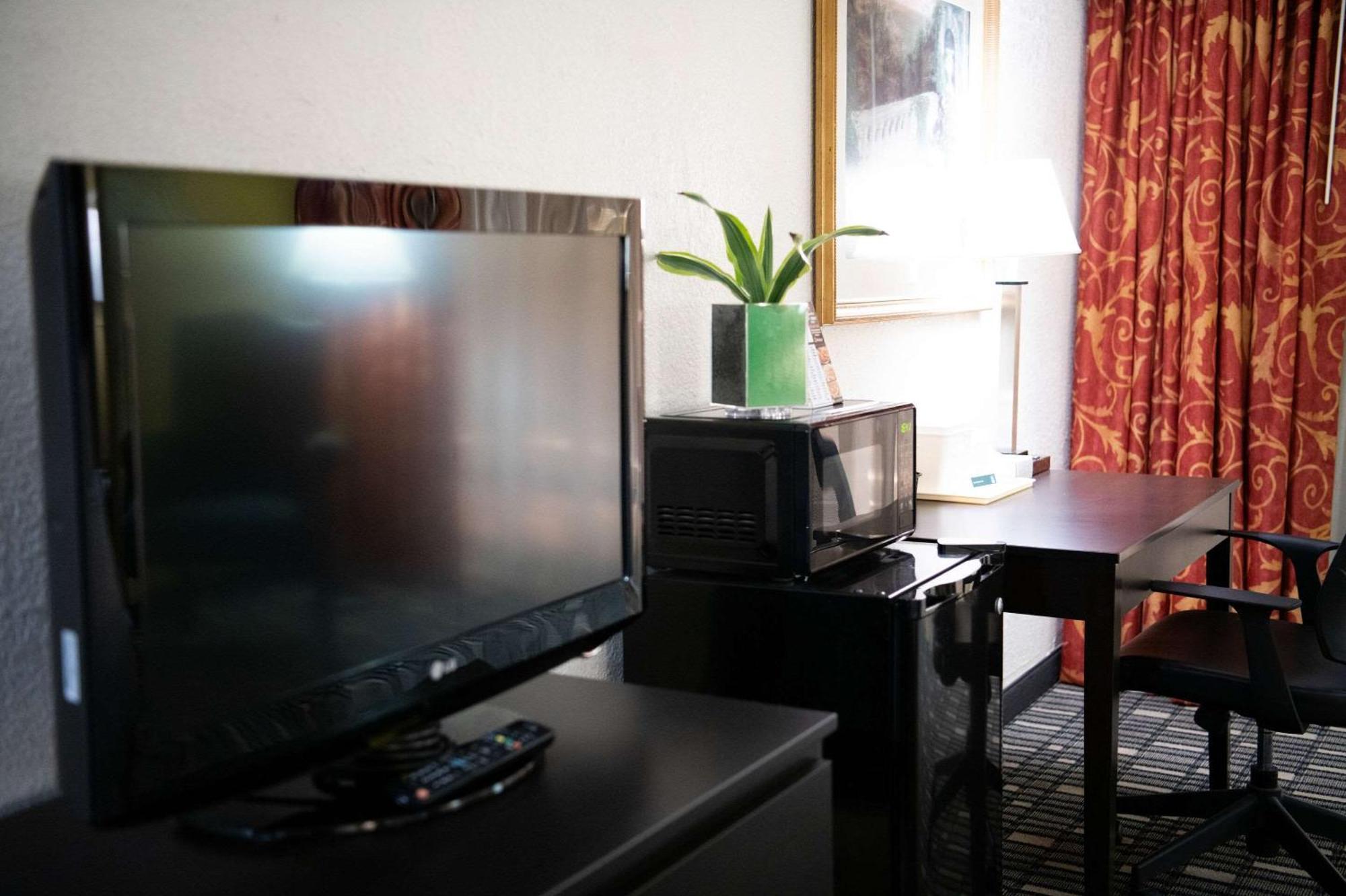Quality Inn & Conference Center Somerset Luaran gambar