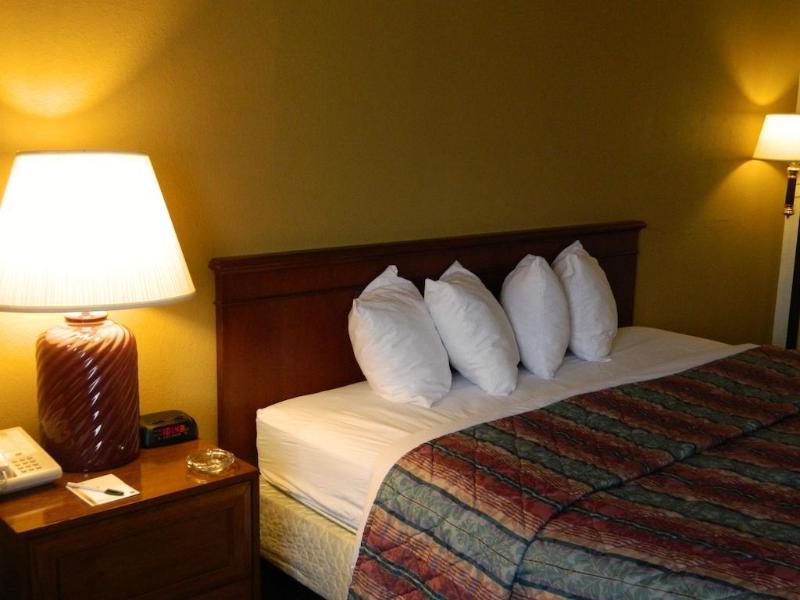 Quality Inn & Conference Center Somerset Luaran gambar