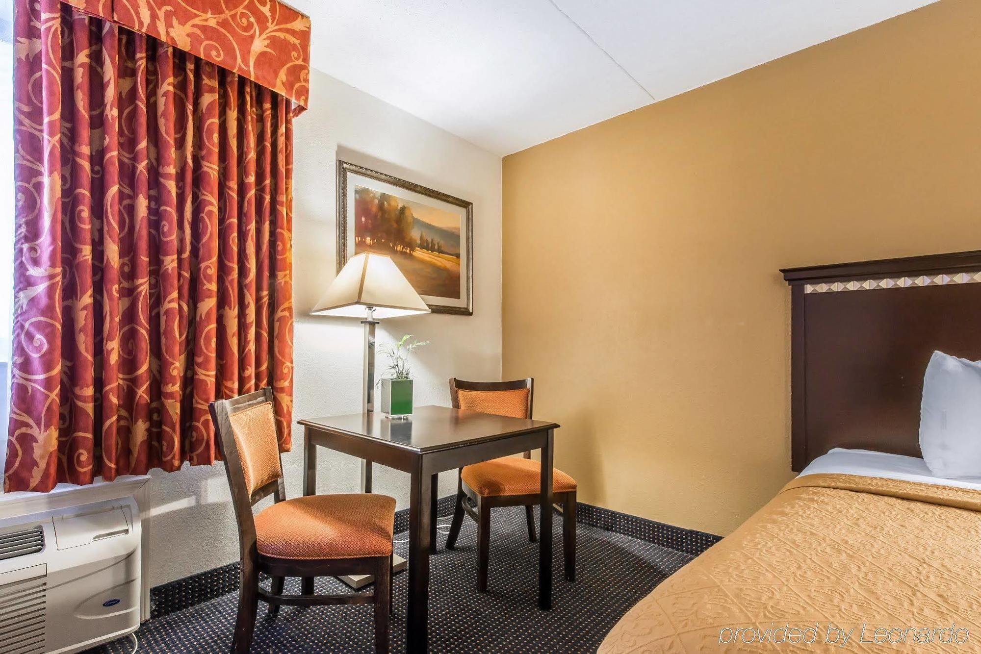 Quality Inn & Conference Center Somerset Luaran gambar