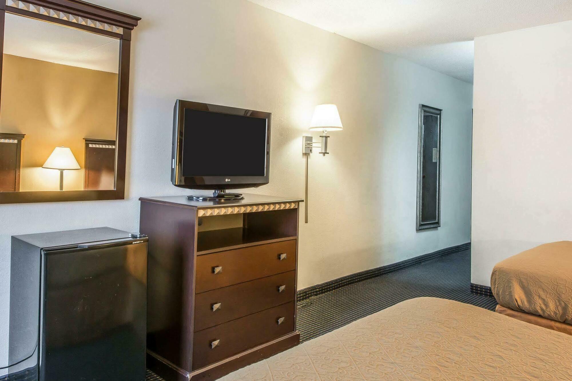 Quality Inn & Conference Center Somerset Luaran gambar